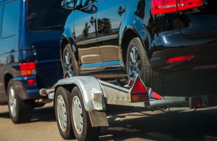 Care este costul unei platforme auto pentru serviciile de tractări?