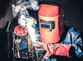 Diferențe între aparatele de sudură destinate profesioniștilor și cele pentru utilizatori casnici